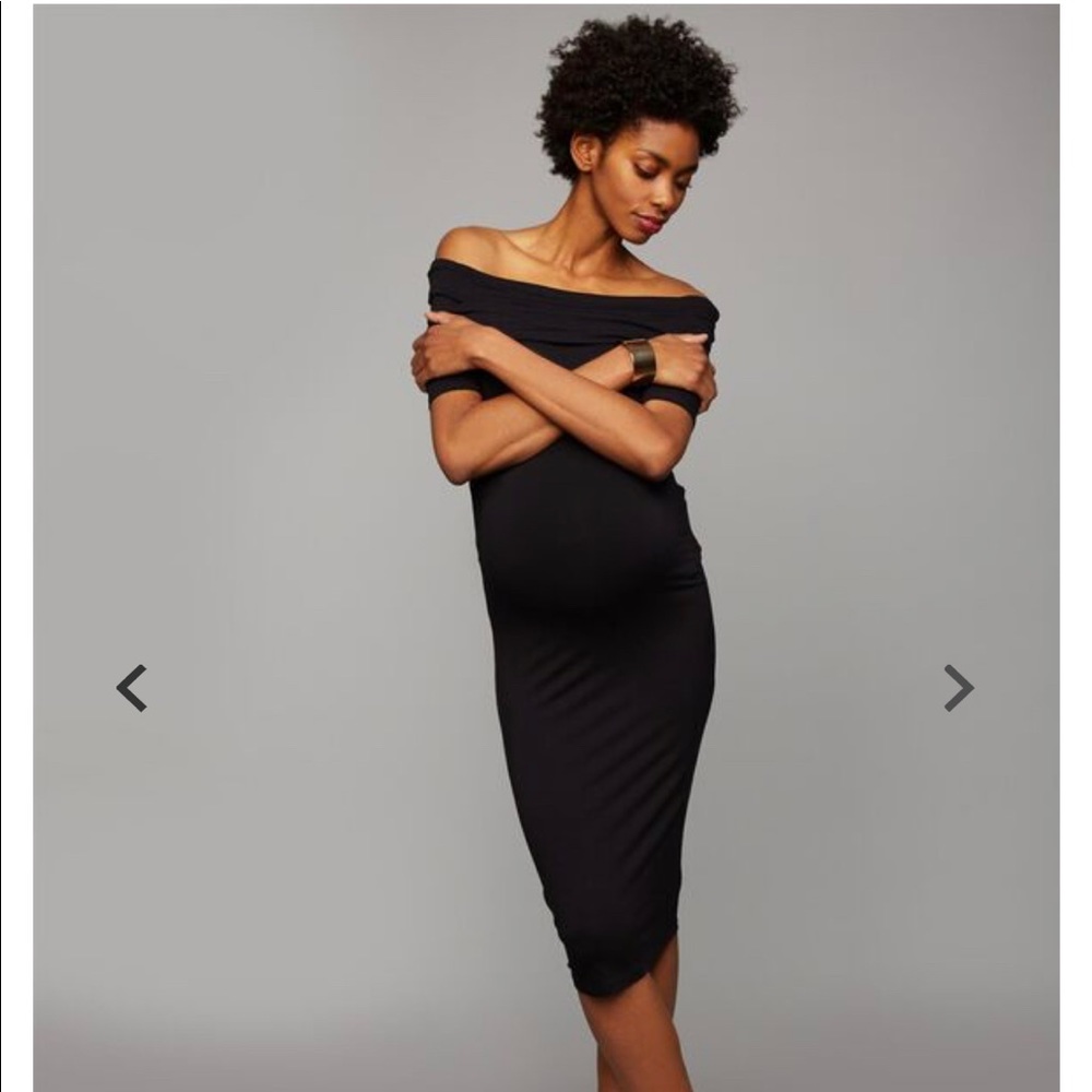 🤰🏽worn once! Super flattering maternity dress!